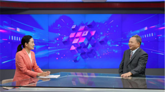 中国茶文化首席非遗传承人&nbsp;·中国茶文化研究院院长罗大友接受主持人李雨菲采访